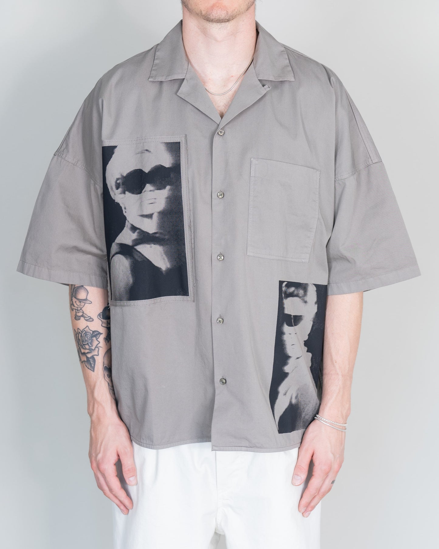 SHORT SLEEVE SHIRT (CHARCOAL PRINTED)