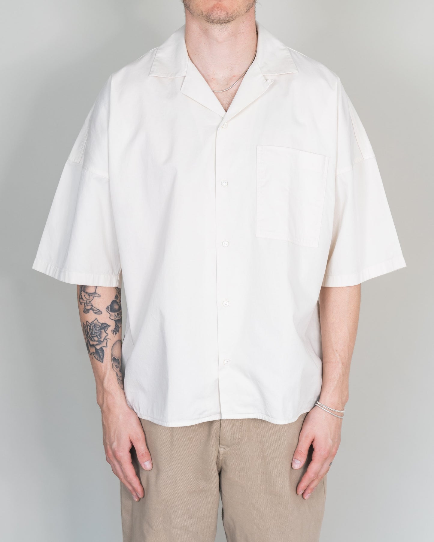 SHORT SLEEVE SHIRT (COLD ECRU)