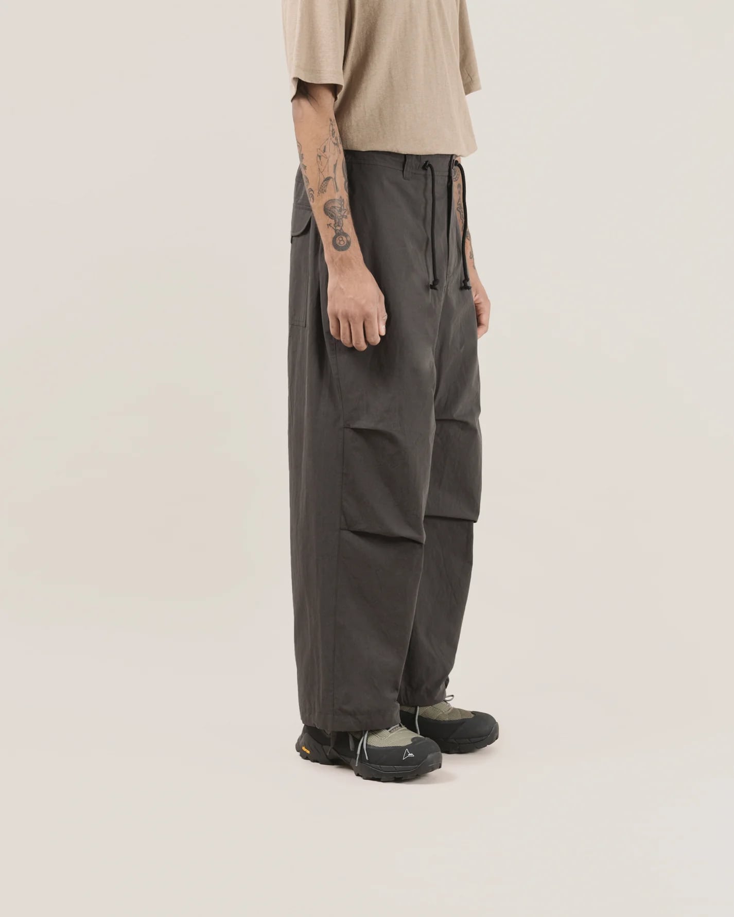 FOLD CARGO PANT (CHARCOAL)