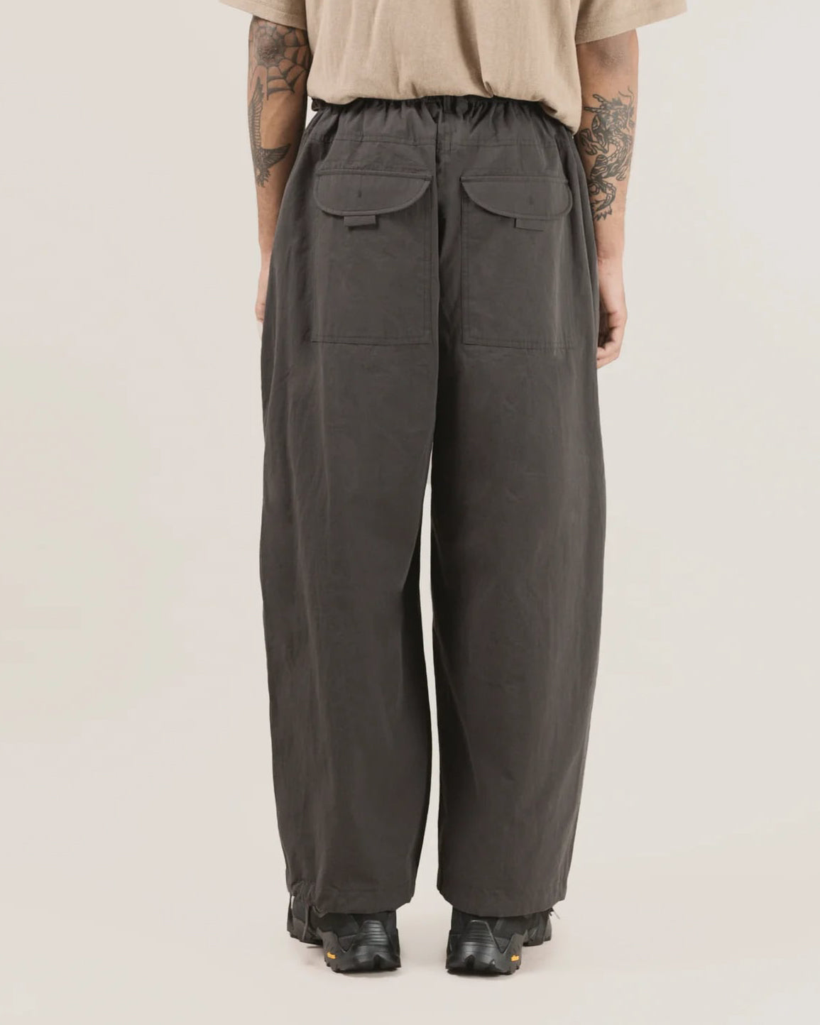 FOLD CARGO PANT (CHARCOAL)